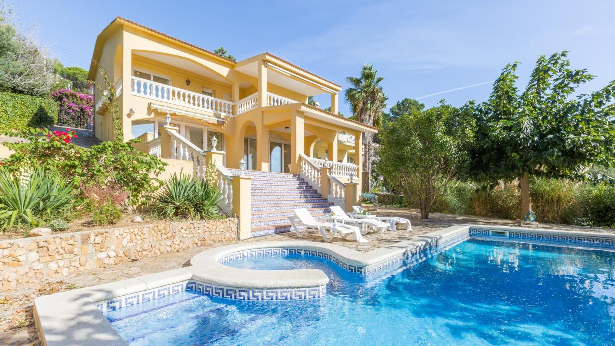 Villa Cor - Лорет де Мар Екстериор снимка